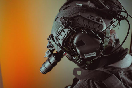 how to choose night vision goggles, monocular or binoculars