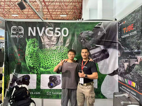 exhibition of binock night vision goggles for hunting
